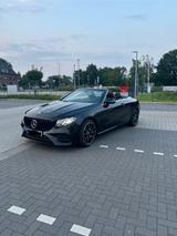 Mercedes-Benz E 200 Autom. - Scheckheftgepflegt - AMG Optik - Mercedes-Benz E 200 in Duisburg