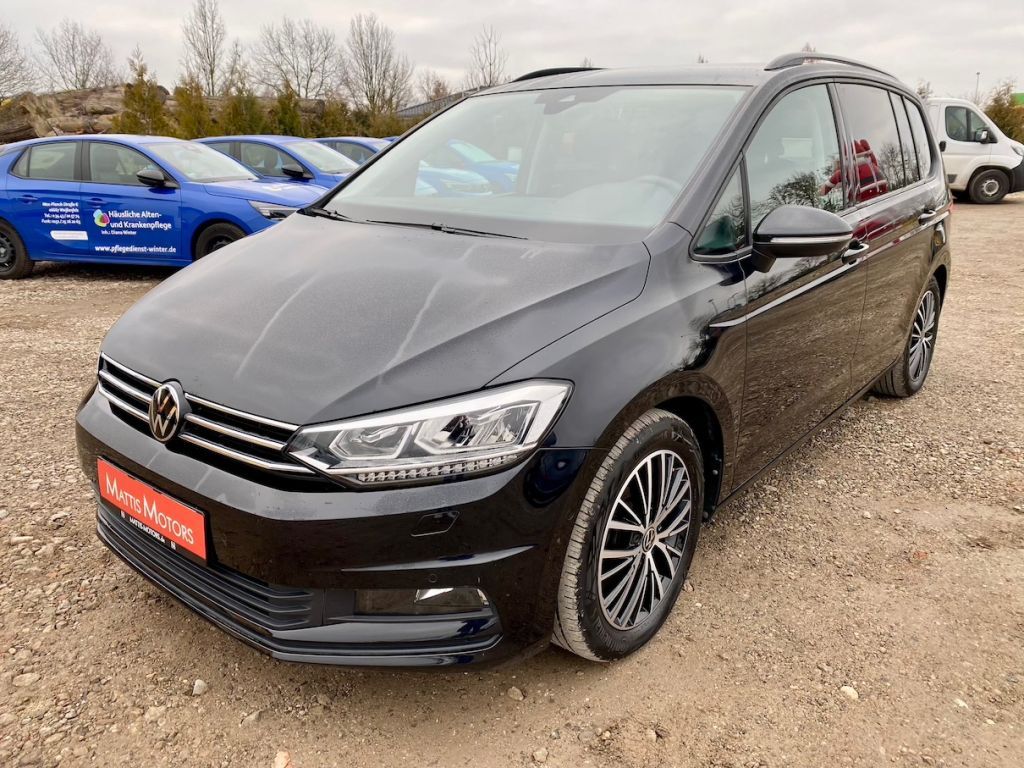 Fahrzeugabbildung Volkswagen Touran 1.5 TSI DSG 7-SITZER AAC AHK LED NAVI
