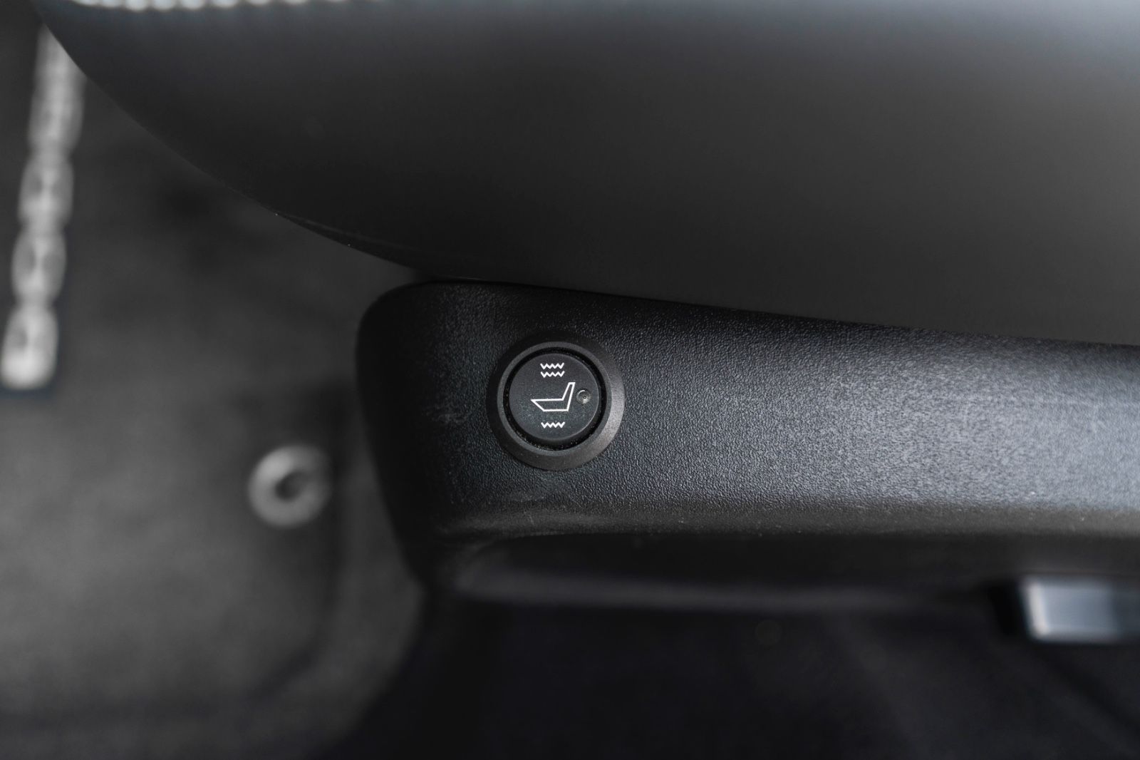 Fahrzeugabbildung Dodge Challenger 5.7L  R/T SHAKER CARPLAY KAM ALPINE