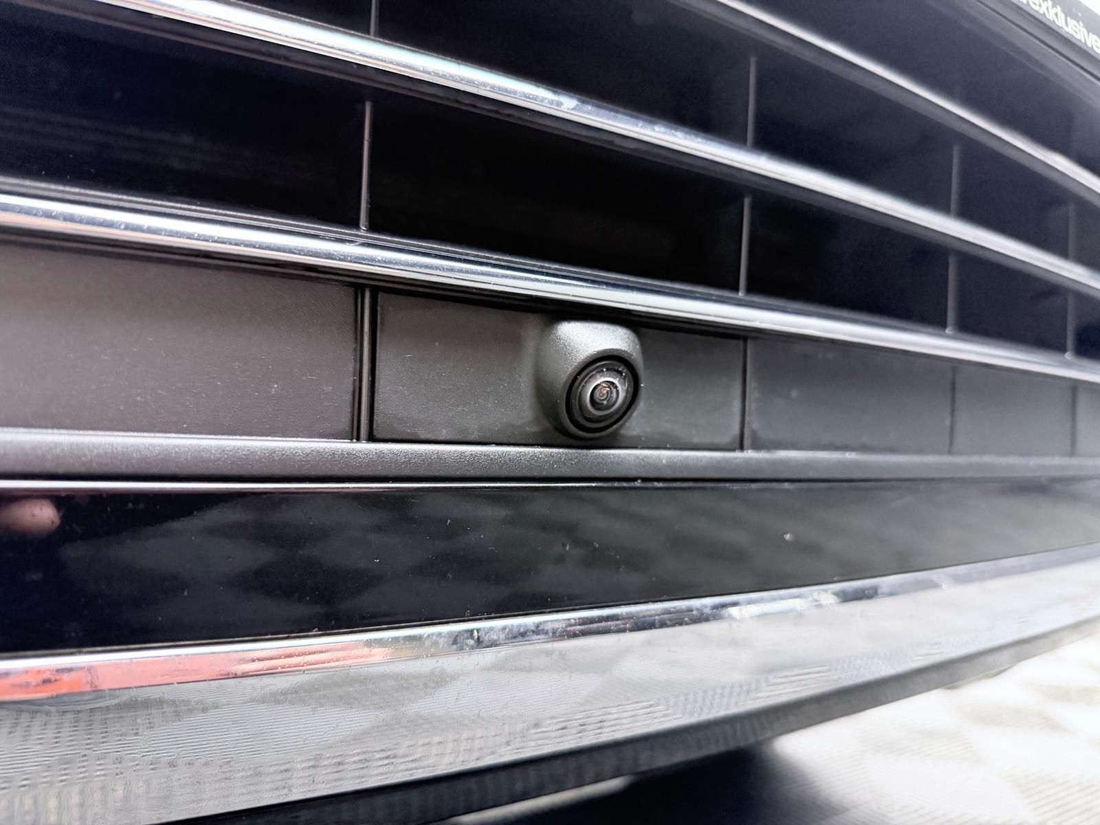 Fahrzeugabbildung Volkswagen Touareg 3.0 TDI 4M/LUFT/STANDHZ/PANO/AHK/360°/AC