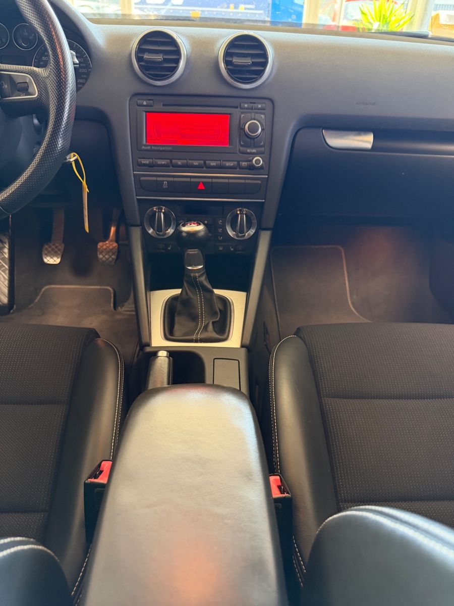 Fahrzeugabbildung Audi A3 Sportback 1.8 TFSI S line Sportpaket plus