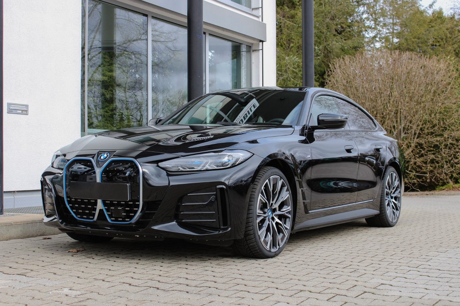 BMW i4 Gran Coupe 40 eDrive / M SPORT / LIVE COCKPIT