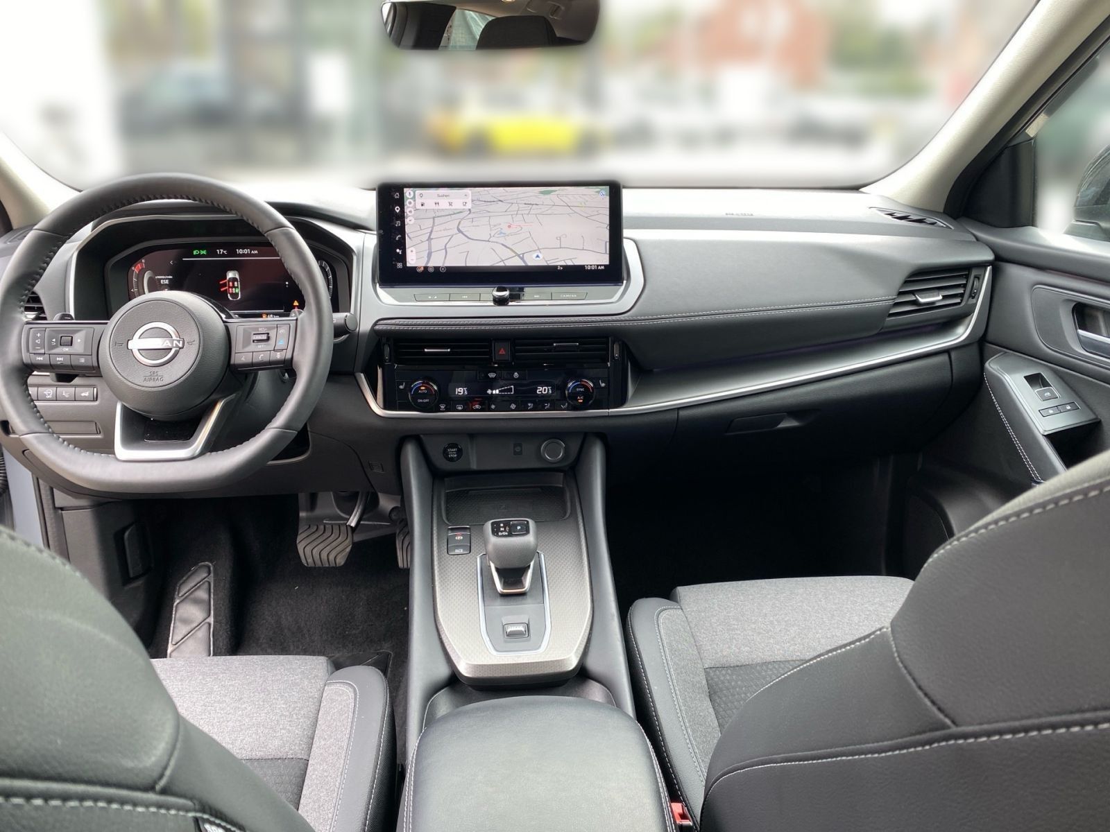 Fahrzeugabbildung Nissan Qashqai 1.3 DIG-T AT MHEV N-Connecta *Pano*360'*