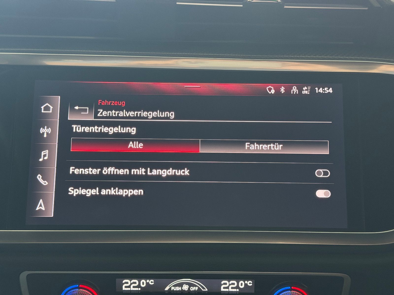 Fahrzeugabbildung Audi Q3 45 TFSI e S-TRONIC S-LINE ACC VIRTUAL LED KAM