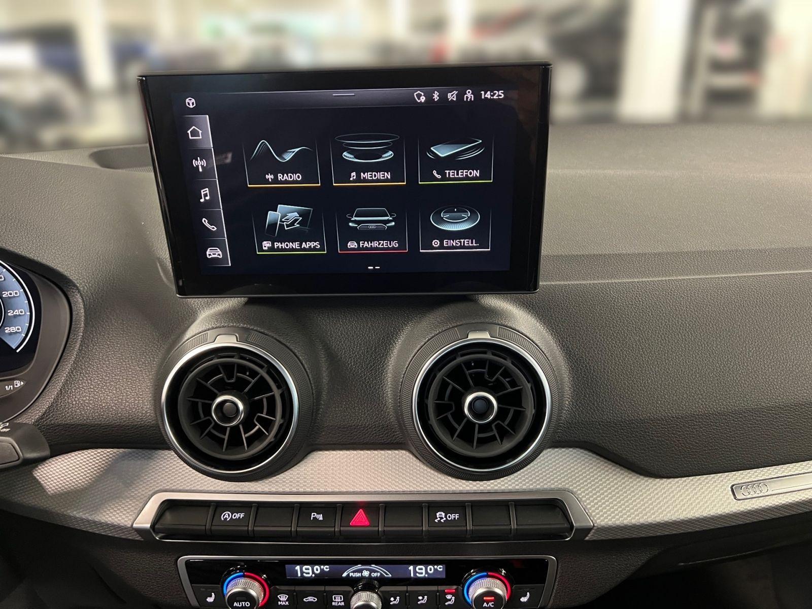 Audi Q2 30 TFSI DAB VC PDC Sitzheizung