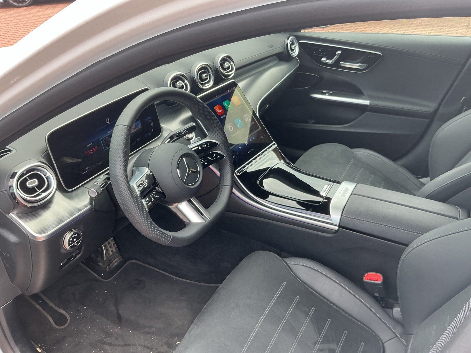 Mercedes-Benz C 200 AMG Edition PanoD 360Ka Nightp Mem Distro foto 9