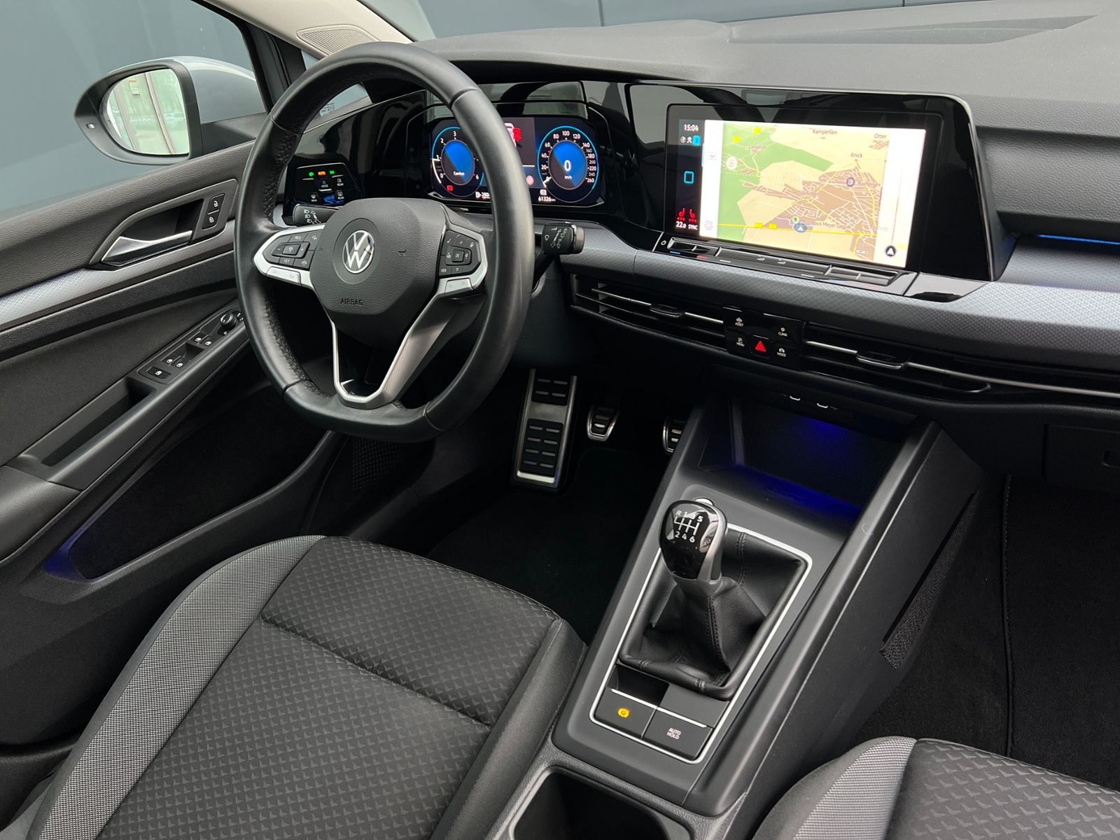 Fahrzeugabbildung Volkswagen Golf VIII "ACTIVE" 2.0 TDI *Navi, Climatronic, S