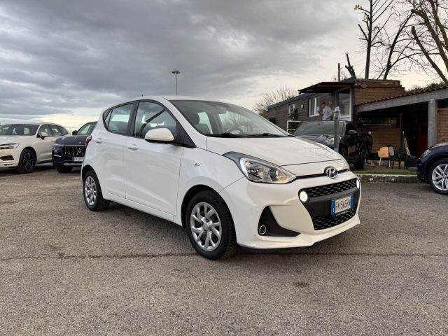 Hyundai i10 1.0 LPGI Econext Login NEOPATENTATI