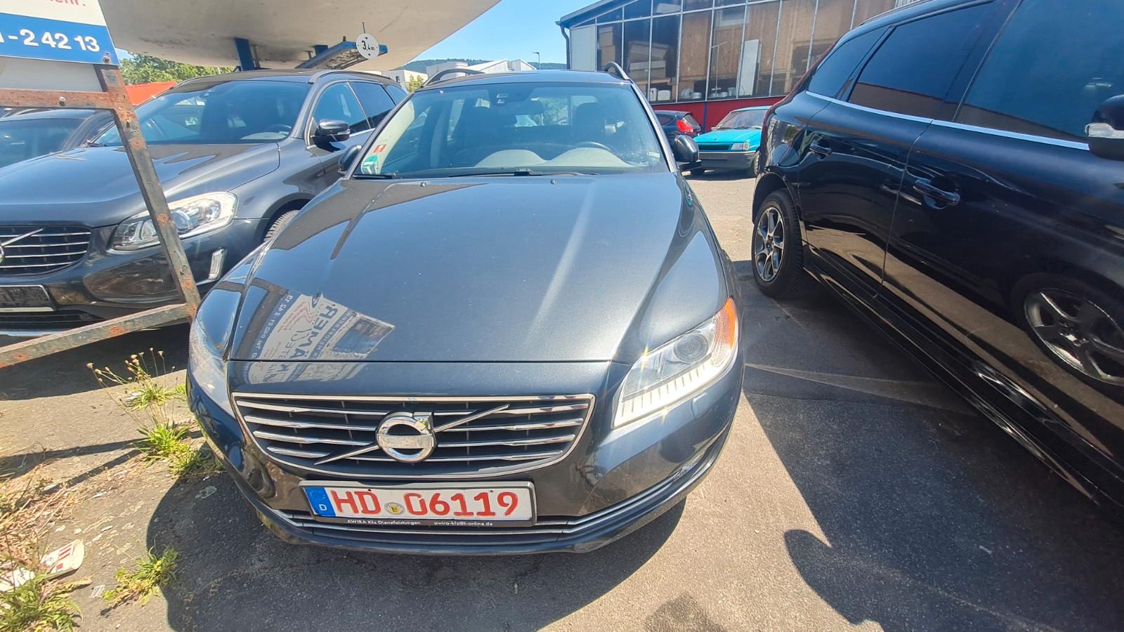 Volvo V70 Kombi Momentum  5zylinder