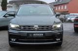 Volkswagen Tiguan 2.0 TDI+R LINE+LED+KAMERA+1.HAND+NAVI - VW Tiguan Gebrauchtwagen in Düsseldorf