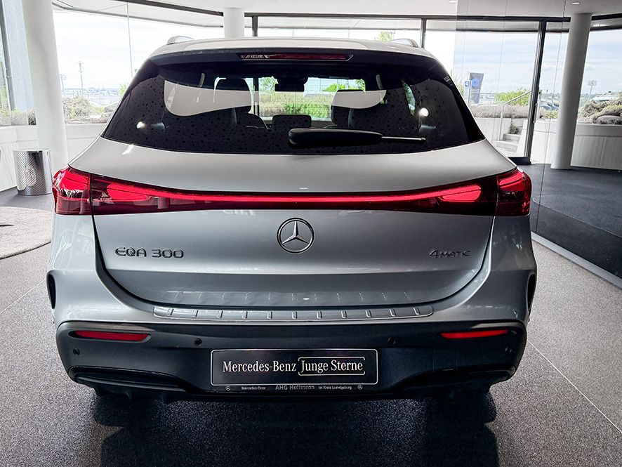 Mercedes-Benz EQA 300 4M AMGLiAd Night LED Leder Distro Winter foto 4
