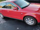 Audi A4 Avant 2,0 - Audi A4 aus 2002: Kombi