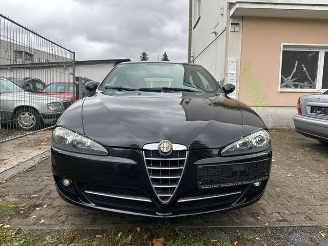 Alfa Romeo Alfa 147 aus 2.Besitz Klima.....