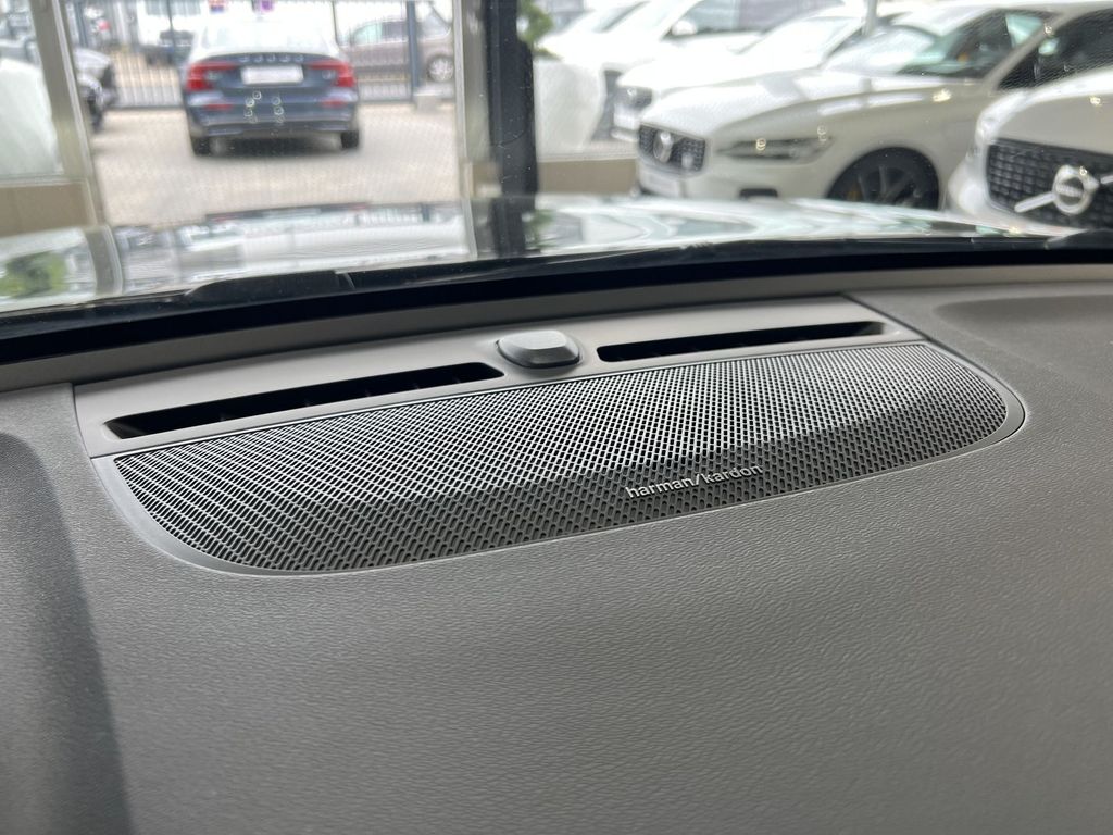 Volvo XC40 T4 Plus Bright Recharge Kamera LED H/K