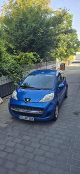 Peugeot 107 Petit Filou 70 Petit Filou - gebrauchte Peugeot 107 aus dem Jahr 2011