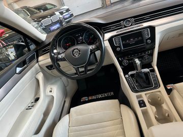 MYAUTOCENTER – Gebraucht- und Jahreswagen mit Werkstattservice in Pfaffenhofen Volkswagen Passat Highline *4Motion*Massage*AHK*LED*Keyless