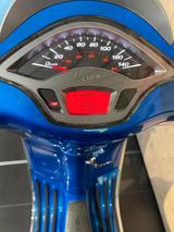 Vespa SPRINT 125 inkl.Topcase // Black Friday Sale! - VESPA S 125