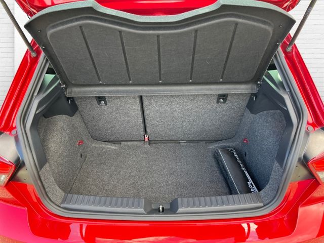 Fahrzeugabbildung SEAT Ibiza FR 1.0 TSI Black Edition Klima LED Navi Le
