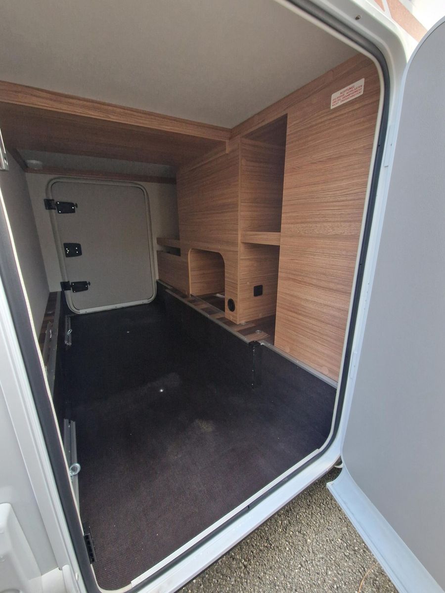 Fahrzeugabbildung Weinsberg CaraCompact MB EDITION PEPPER 640 MEG