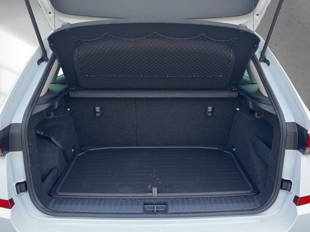 Skoda Kamiq 1.5 TSI Tour ACC*Bi-LED*CAM*SHZ*SMARTLINK*