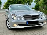 Mercedes-Benz Mercedes Benz E240. W211 - Mercedes-Benz E 240 in Bonn