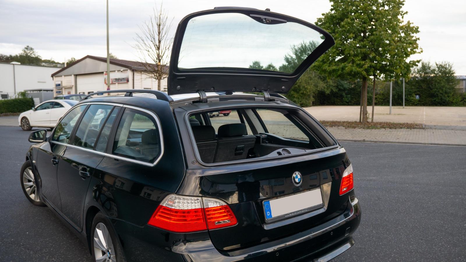 BMW 520 2010 — photo 13