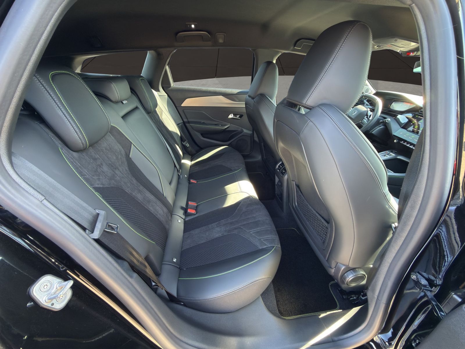 Peugeot 308 - Bild 17