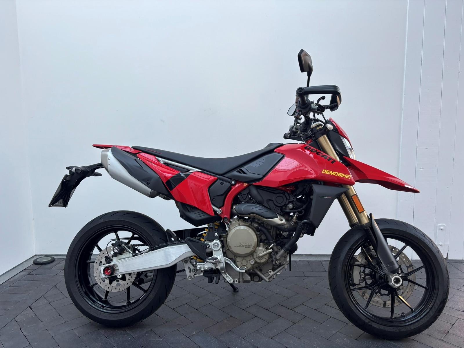 Ducati Hypermotard 698 Mono auch als Neufahrzeug