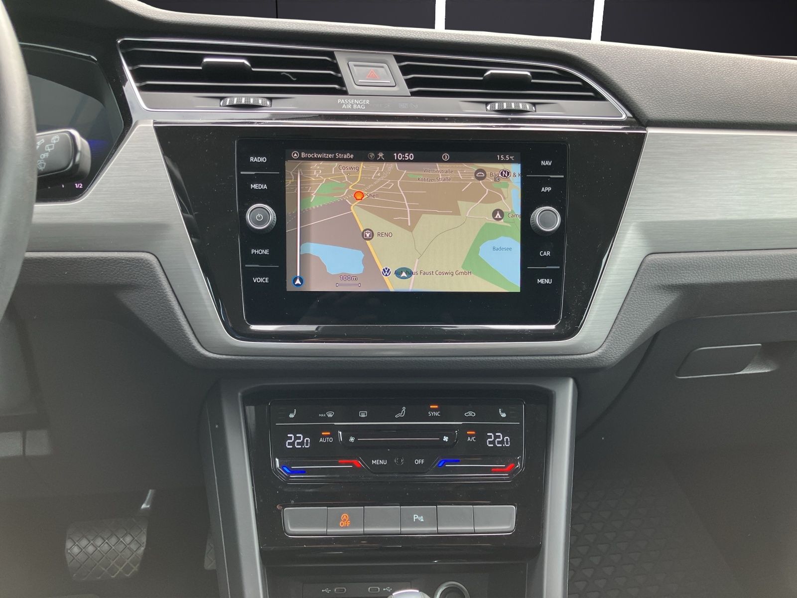 Fahrzeugabbildung Volkswagen Touran TSI Comfortline DSG LED Navi ACC PDC SH