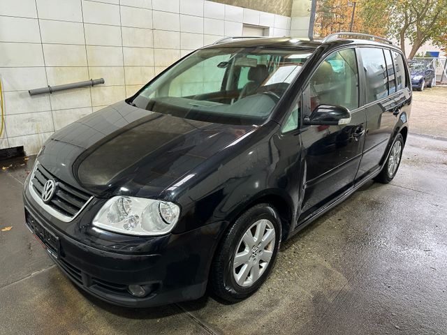 Volkswagen Touran Goal 1.4 140 PS Leder Navi Motorschaden!!