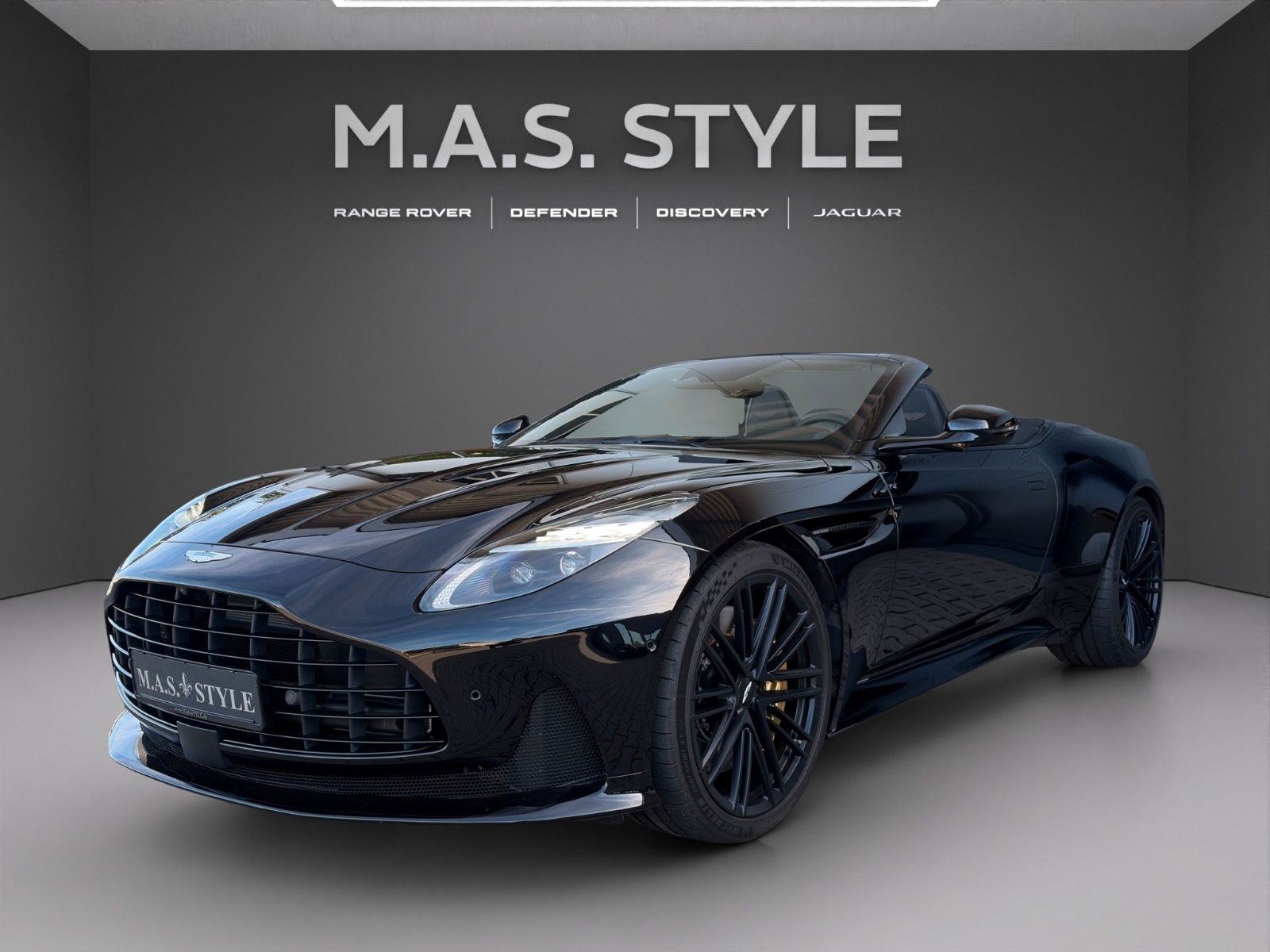 Fahrzeugabbildung Aston Martin DB12 4.0 V8 Volante PPF Bowers & Wilkins