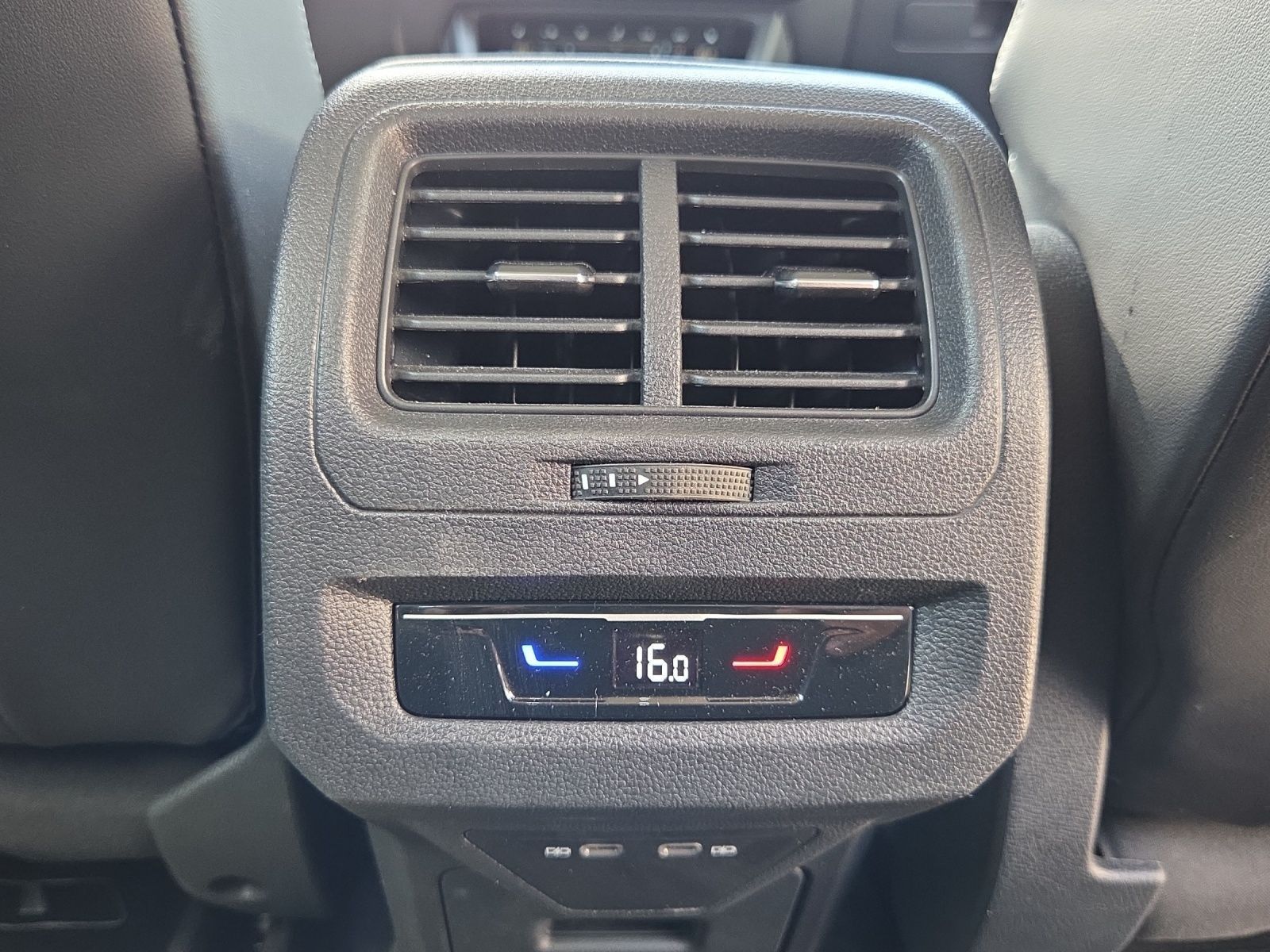 Volkswagen Touran - Bild 25