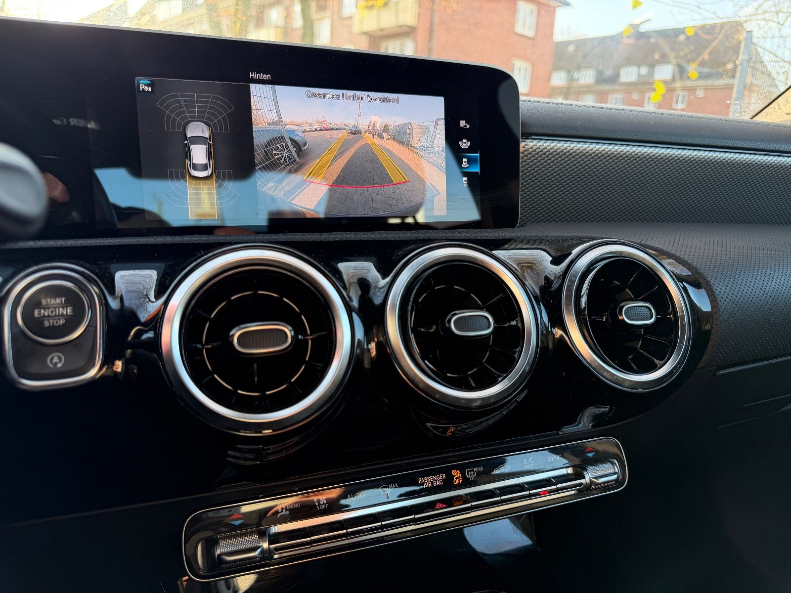 Fahrzeugabbildung Mercedes-Benz CLA 200 LED*AHK*KAMERA*TEMPO*NAVI*WIDESCREEN