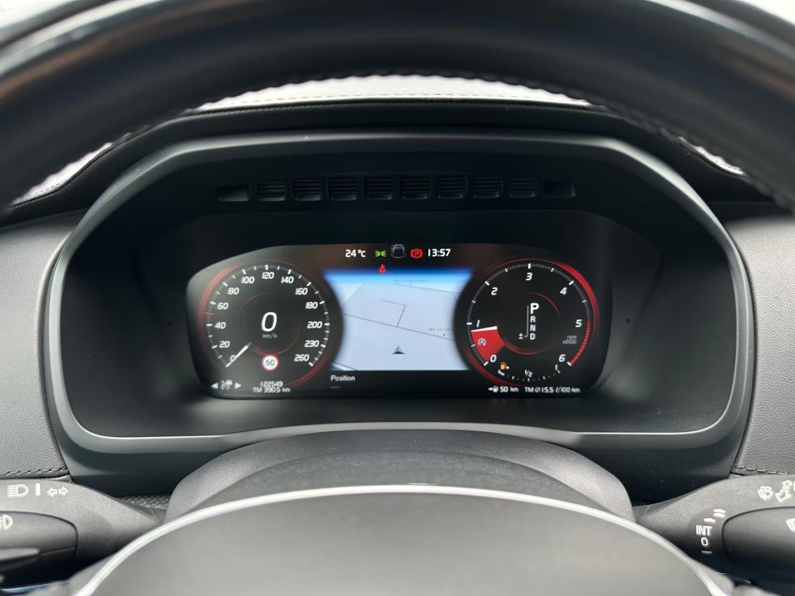 Volvo XC90 R-Design AWD KEY Stand AHK Pano ACC Luft
