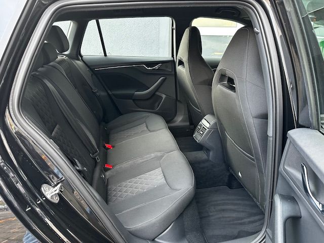 Kamiq Style 1,0TSI DSG 110PS CARPLAY, BFS,V-LED