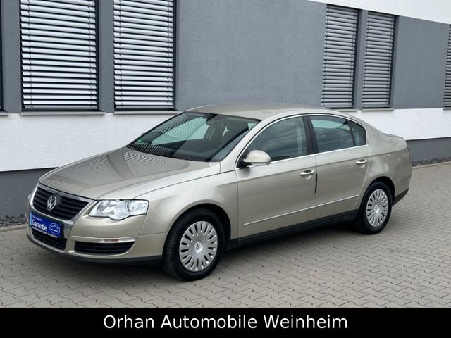 Volkswagen Passat Lim. Comfortline Automatik~1.Hand~35tkm!