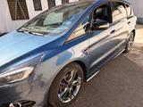 Ford S-Max 2,0 EcoBlue 241 PS 7 Sitze ST-Line Aut...  - Ford S-Max von privat