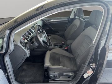 Volkswagen Golf - 9