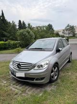 Mercedes-Benz 200 - Mercedes-Benz 200 aus 2005