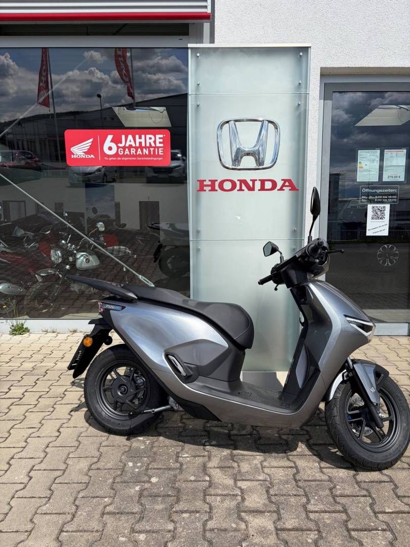Fahrzeugabbildung Honda CUV e: Connected