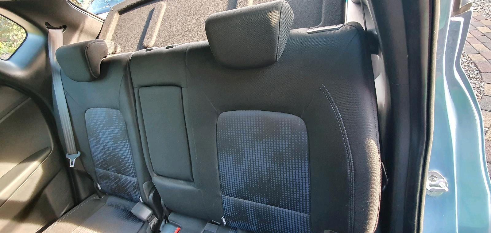 Hyundai ix20 2011 — photo 14