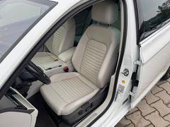 VW Passat Variant 2.0 TDI DSG Elegance