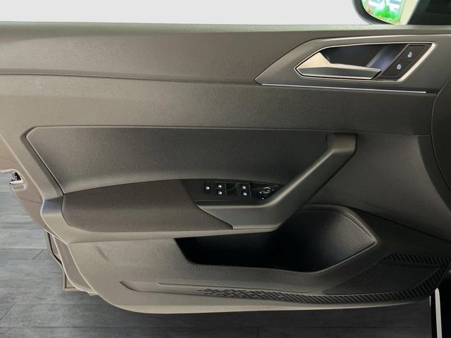 Taigo 1.5 TSI DSG R-line Sportpaket Bluetooth