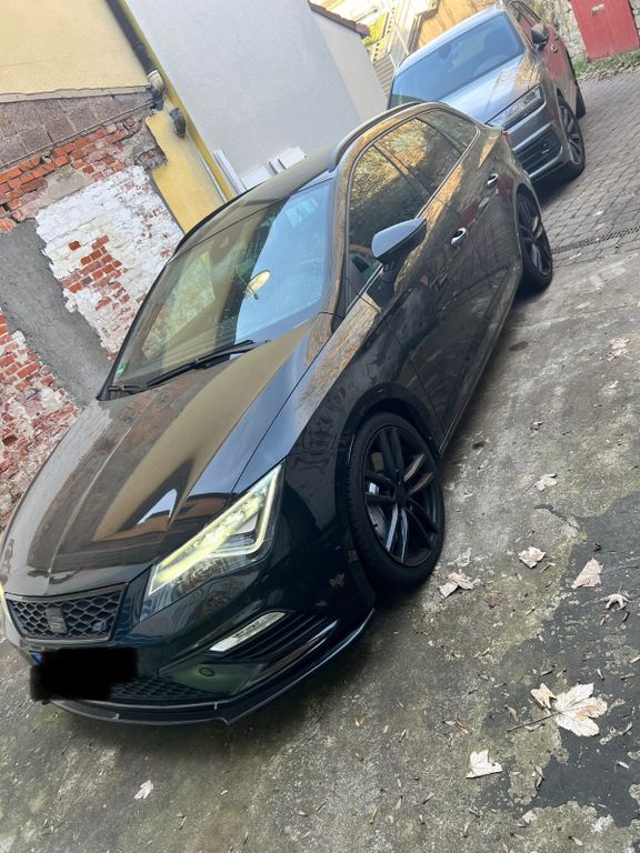 Image of Cupra Leon
