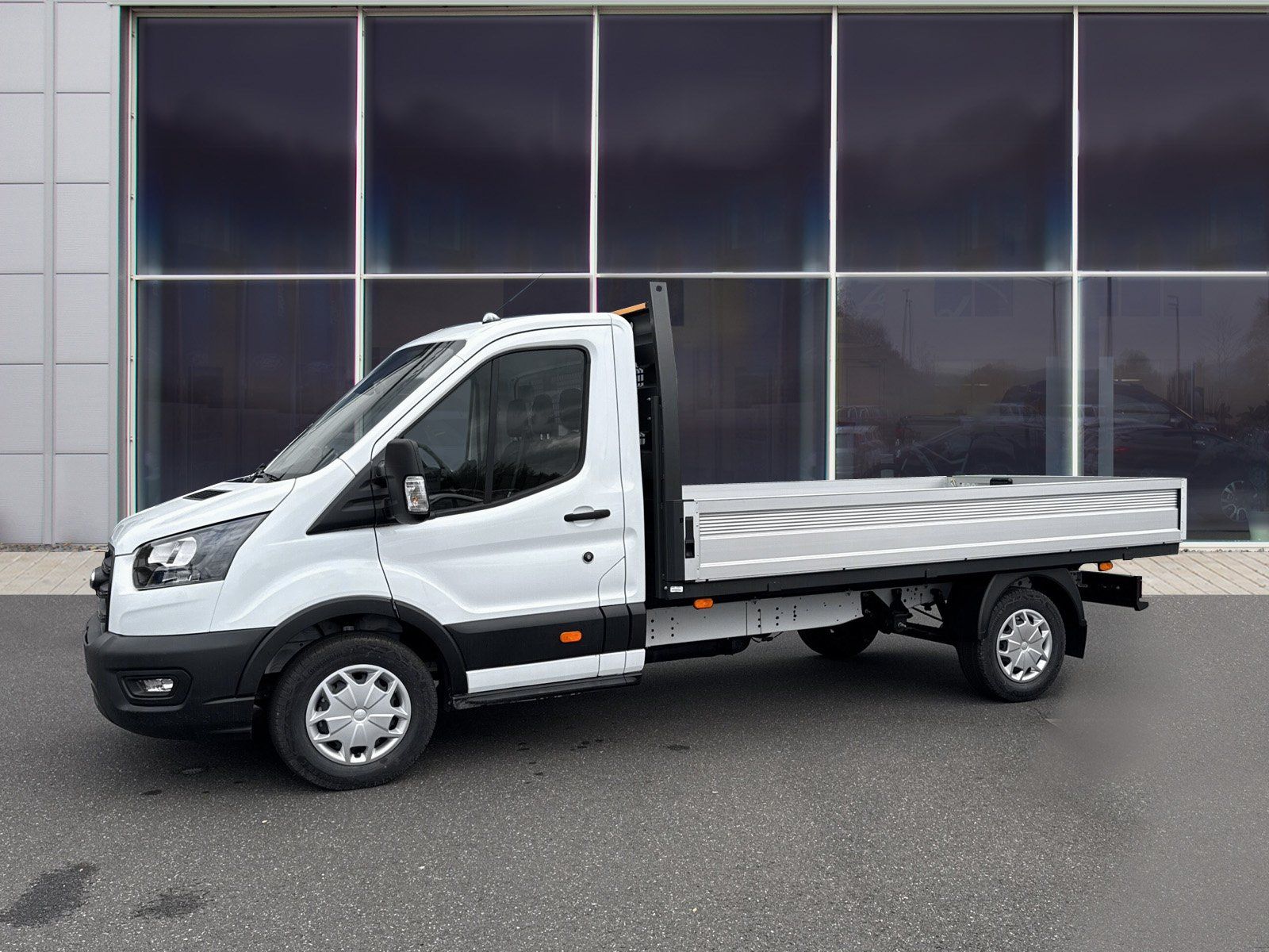 Fahrzeugabbildung Ford Transit 350 L3 Einzelkabine Trend Pritsche