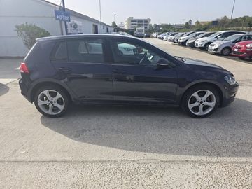 Volkswagen Golf - 8