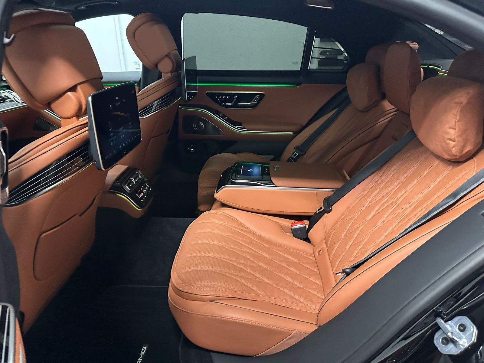 Fahrzeugabbildung Mercedes-Benz S 63 E Performance L *KERAMIK*TV*CARBON*4D*