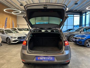 Volkswagen Golf VII Lim. Sound Start-Stopp *Navi*Kamera*