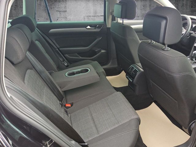 Passat Variant 1.5TSI Aut. Business Navi AHK LED