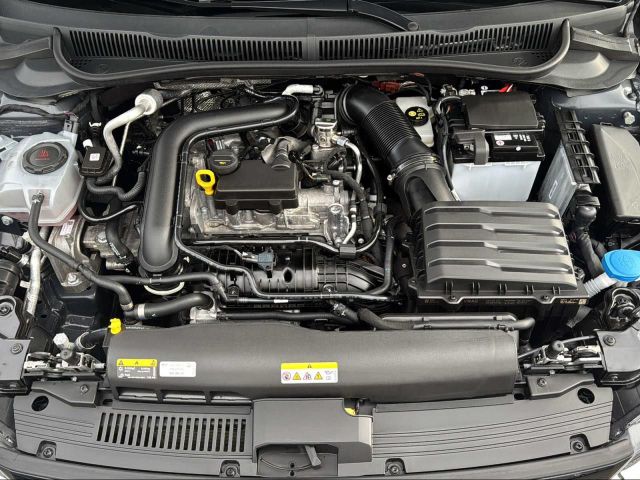 POLO 1.0 TSI R-LINE NAVI+IQ.LIGHT+SHZ+DAB